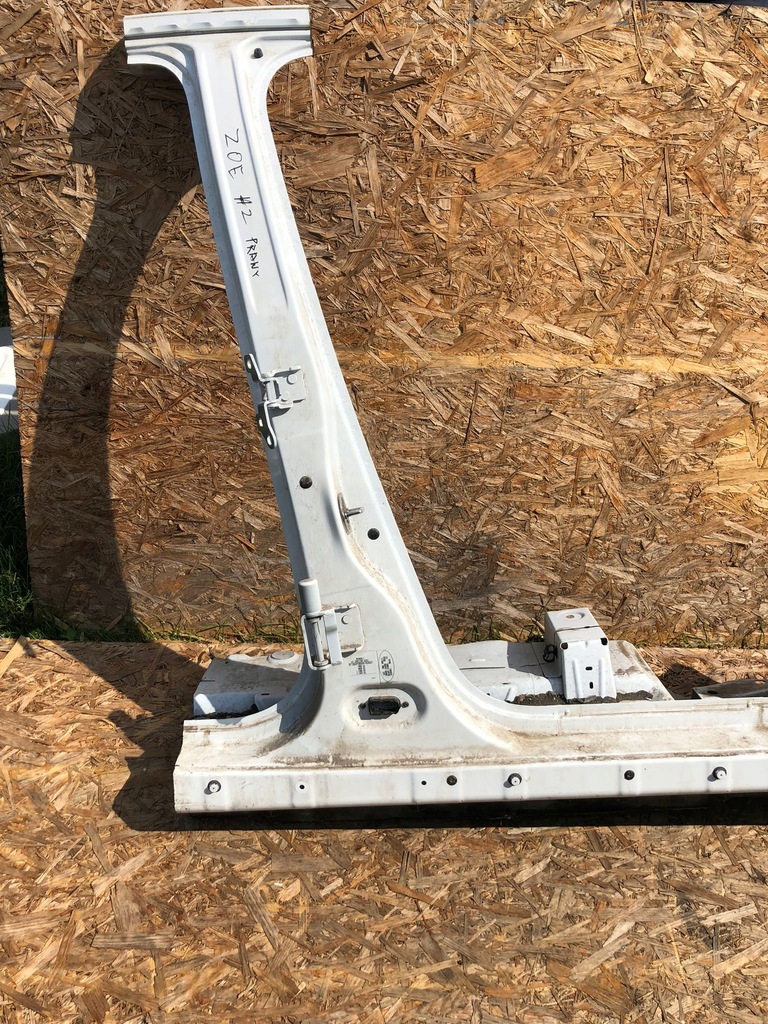 фото №4, Порог блок двигателя правый zoe