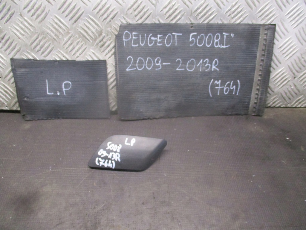 фото №1, Заглушка розпилювача лівий перед peugeot 5008 i 09-13 r.