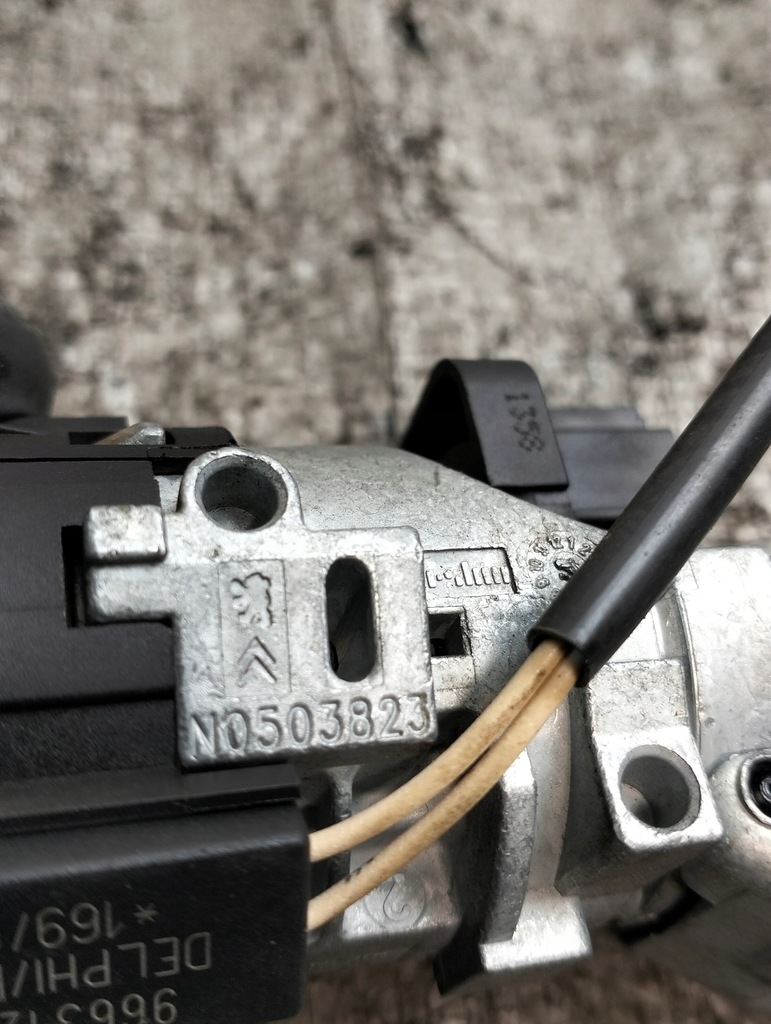 фото №9, Замок зажигания + ключ peugeot 301 od 2012r e1105995