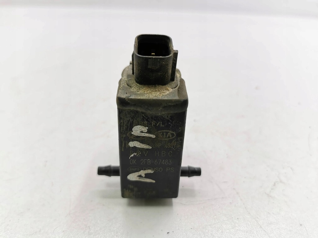 фото №6, Kia carens i 2006 насос розпилювача скло передньої / лобове