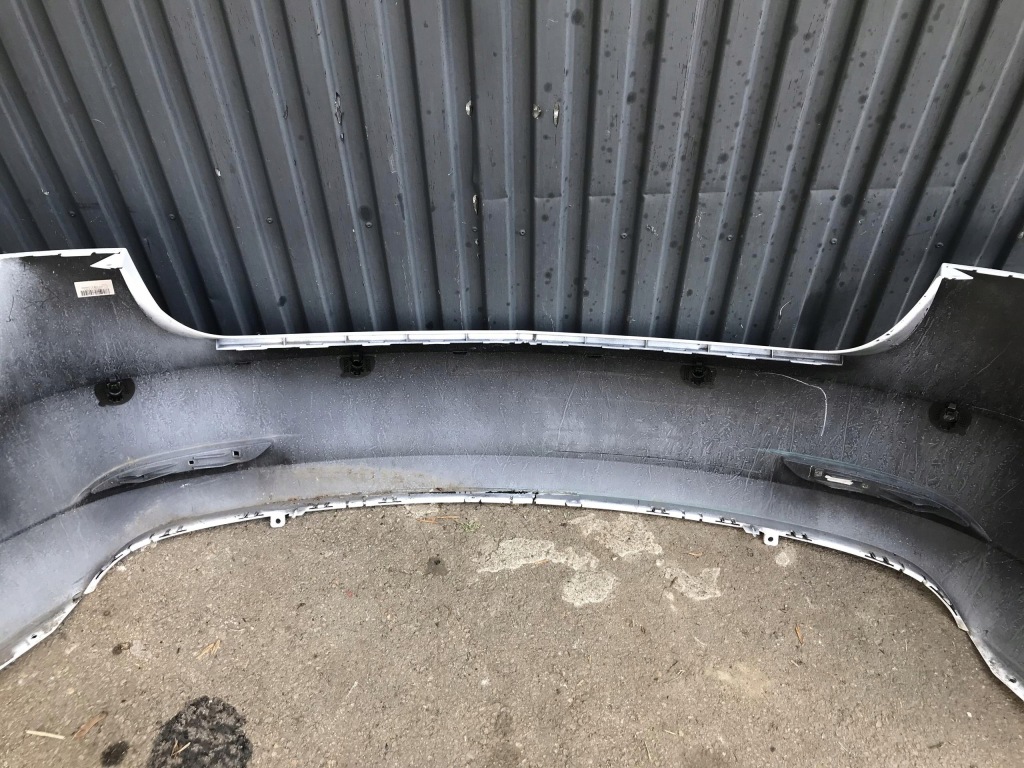 Tesla model 3 бампер задняя задний 1083983-00-h в Украине