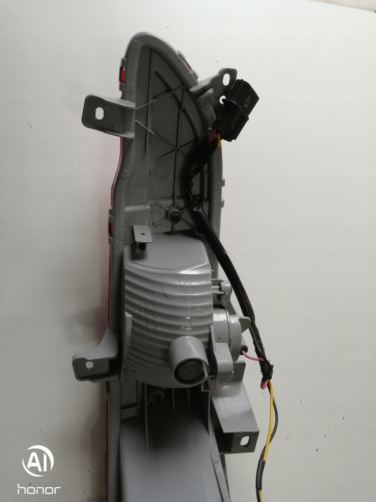 фото №11, Лампа бампера задняя задняя правая 92406-d92 kia sportage iv 15-19r