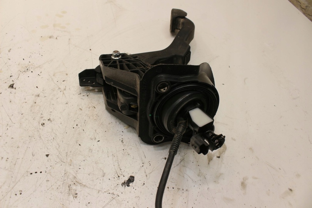 фото №6, Педаль сцепления помпа 9809425480 peugeot expert iii jumpy 2.0 blue hdi