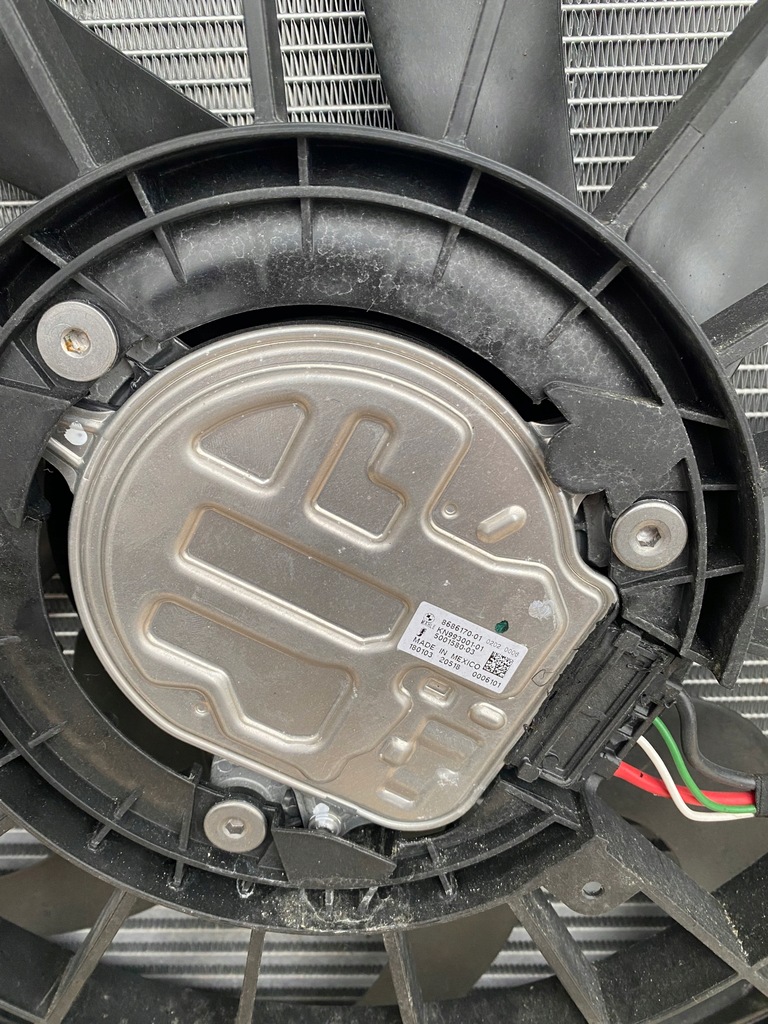 фото №8, Набор радиатор вентилятор bmw g01 x3 g02 x4 1.8d