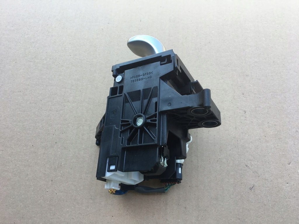 фото №4, Ручка чехол передач выборщик auris ii hybrid