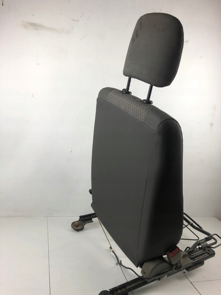 фото №4, Сиденье водителя спинка nissan cabstar 06-