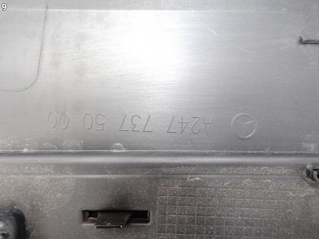 фото №10, Mercedes gla h247 amg 19- нижня молдинг захист двері права задня