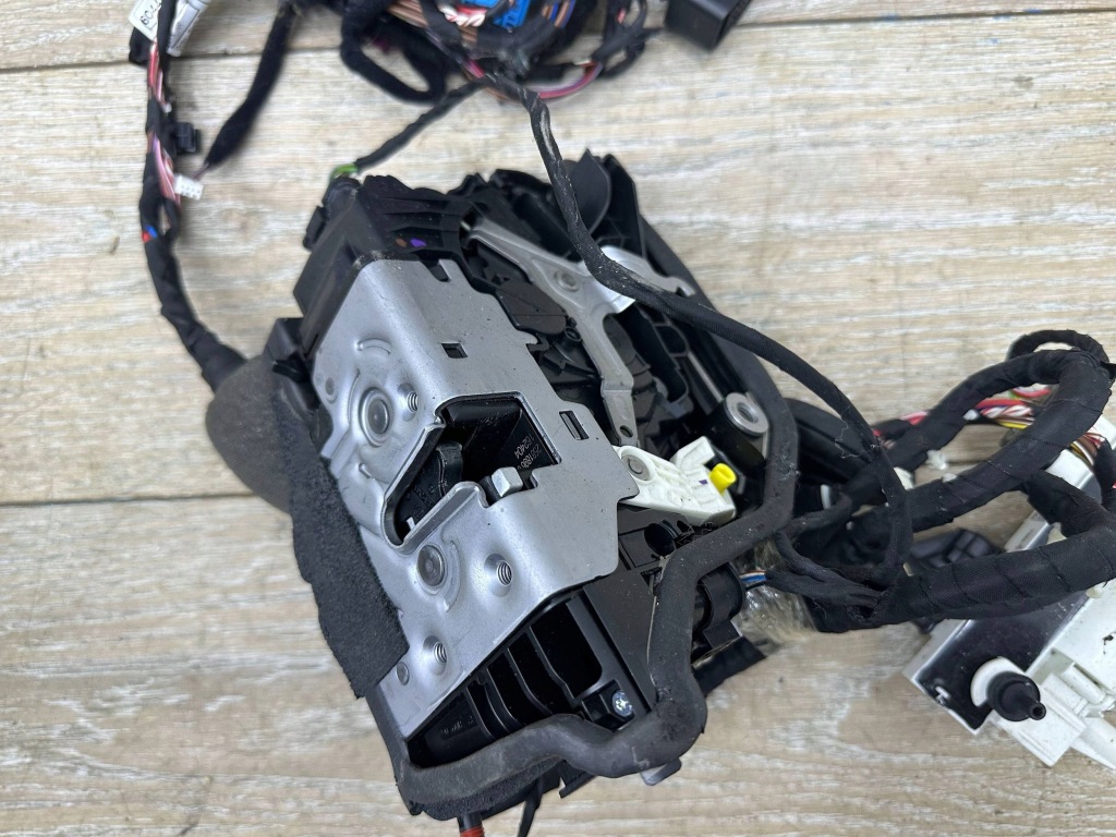 фото №10, Доводчик двері передніх всі bmw 7 g11 g12 2581896