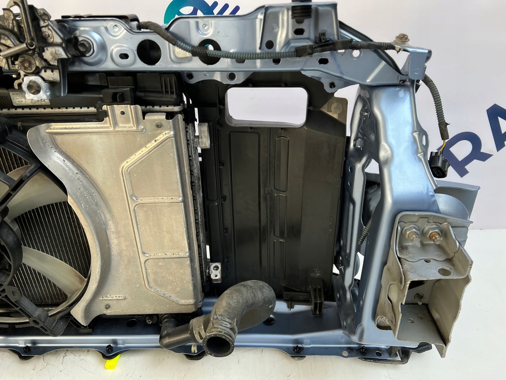 фото №9, Pas передній радіатор toyota yaris iii автоматична коробка передач