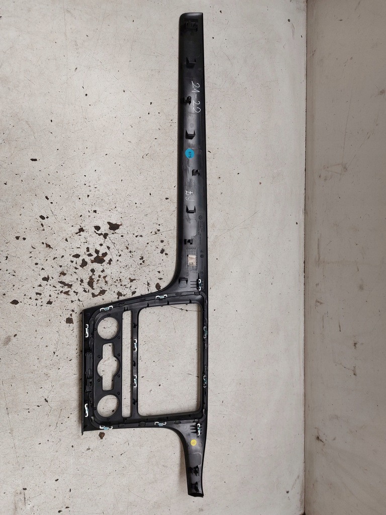 фото №12, Volkswagen passat b7 usa рамка радіо молдинг панель приладів середня 561857212d