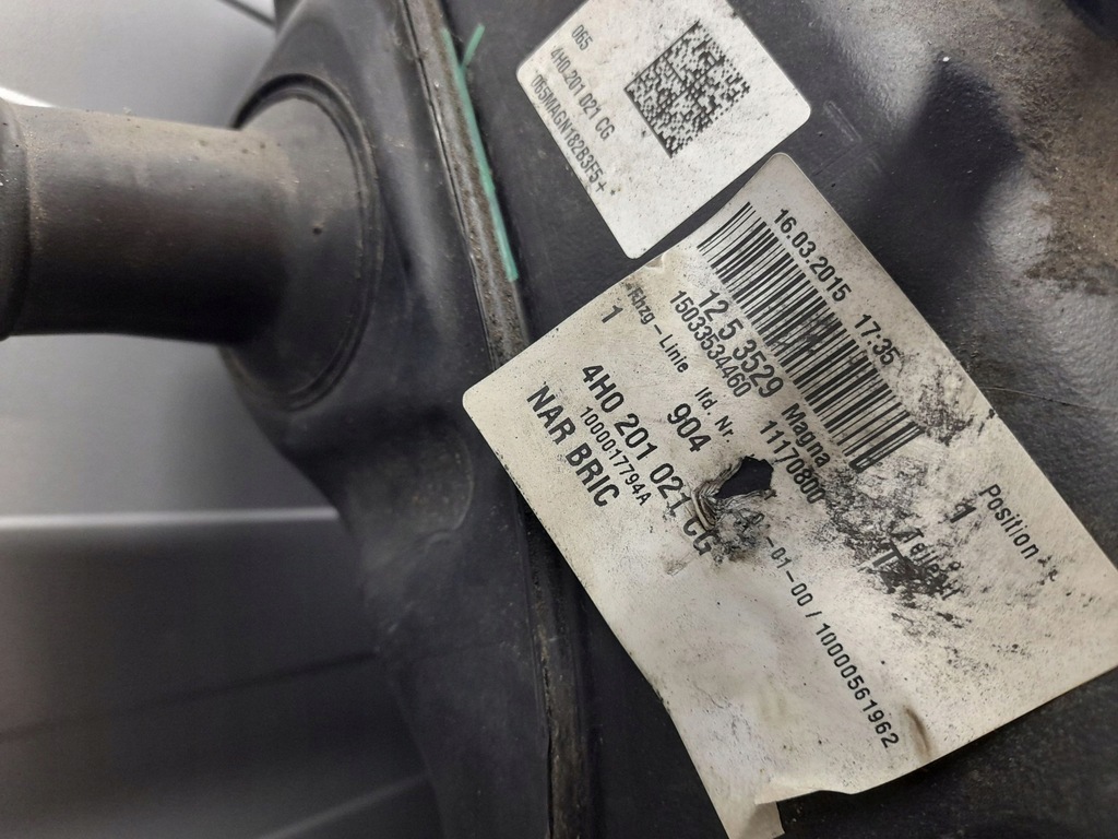 фото №12, Audi a8 s8 d4 4h 2015 з задній бак пального