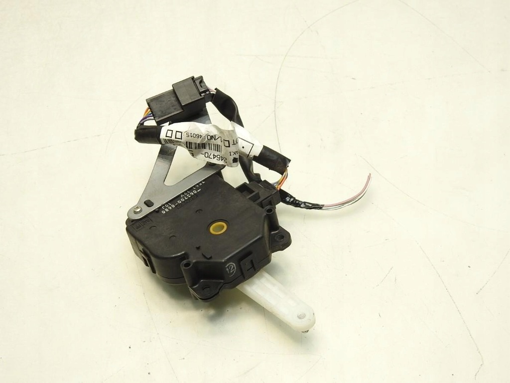 фото №7, Моторчик отопителя toyota corolla verso ii 063700-8680