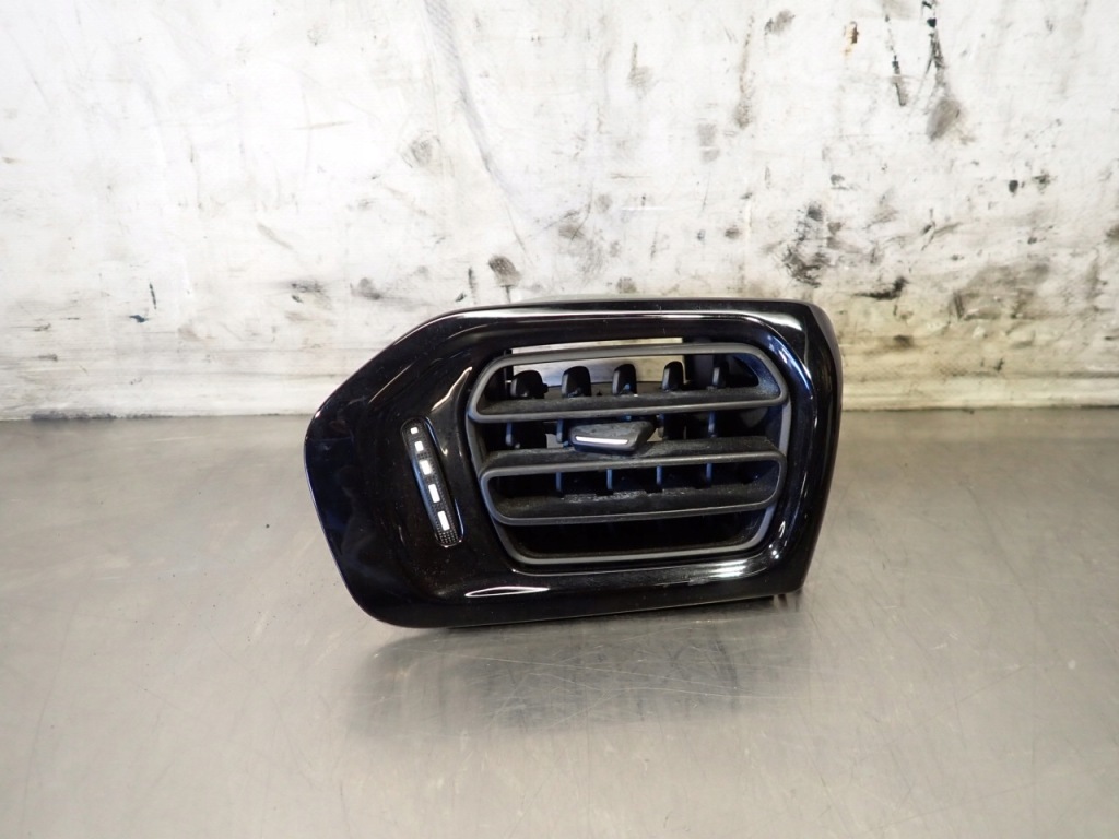 Купить Решётка обдув правый  peugeot 301