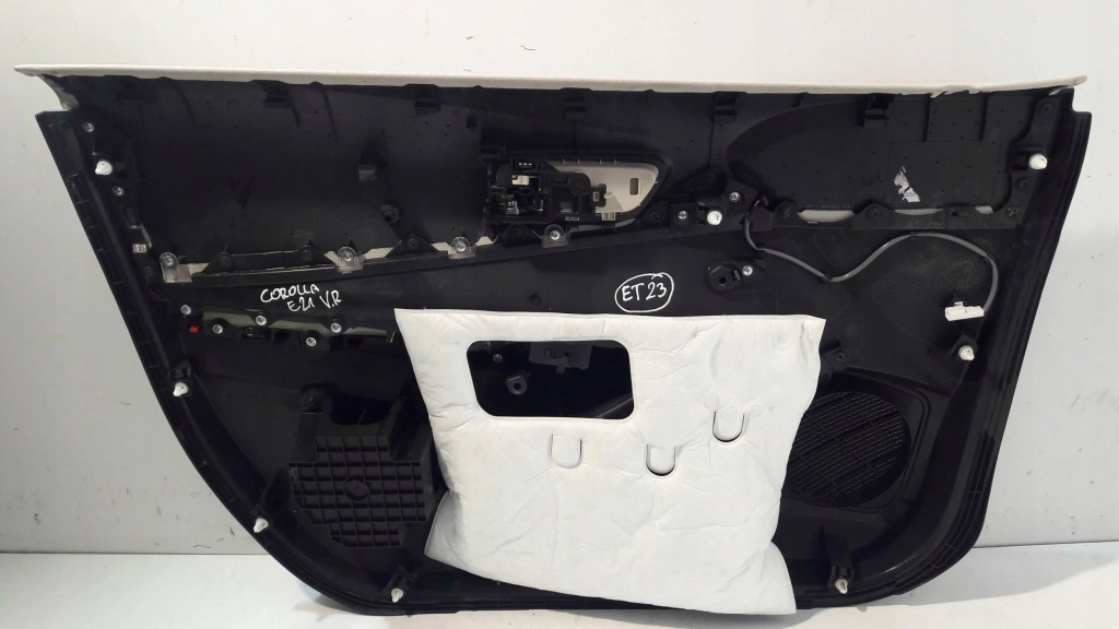 фото №10, Toyota corolla e210 e21 обшивка двері передній правий 67611-x1g01 et23