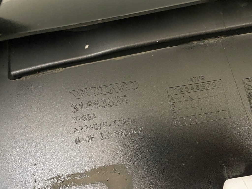 Купить Volvo xc90 lift r-design решётка бампера dół 19-