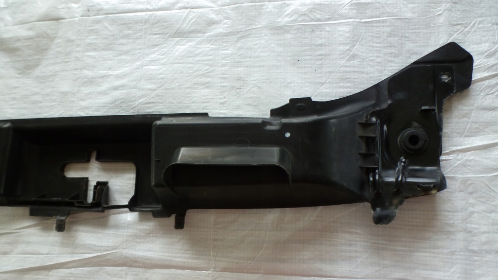 Volvo v50 защита поперечина верхнего перед 30716338 Недорого