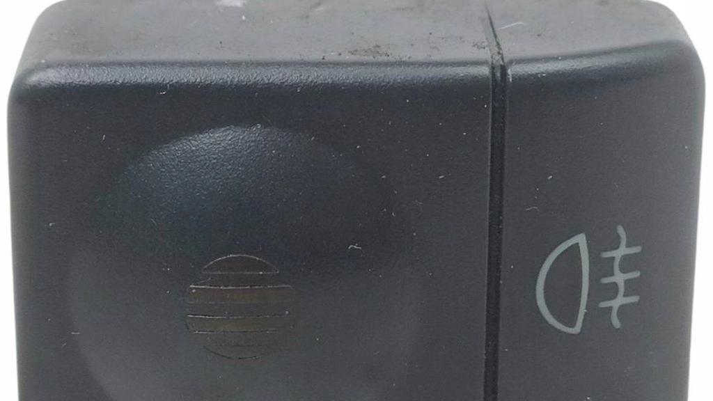 фото №1, Кнопка hyundai sonata y2 87-91 2.0i 101km g4cp