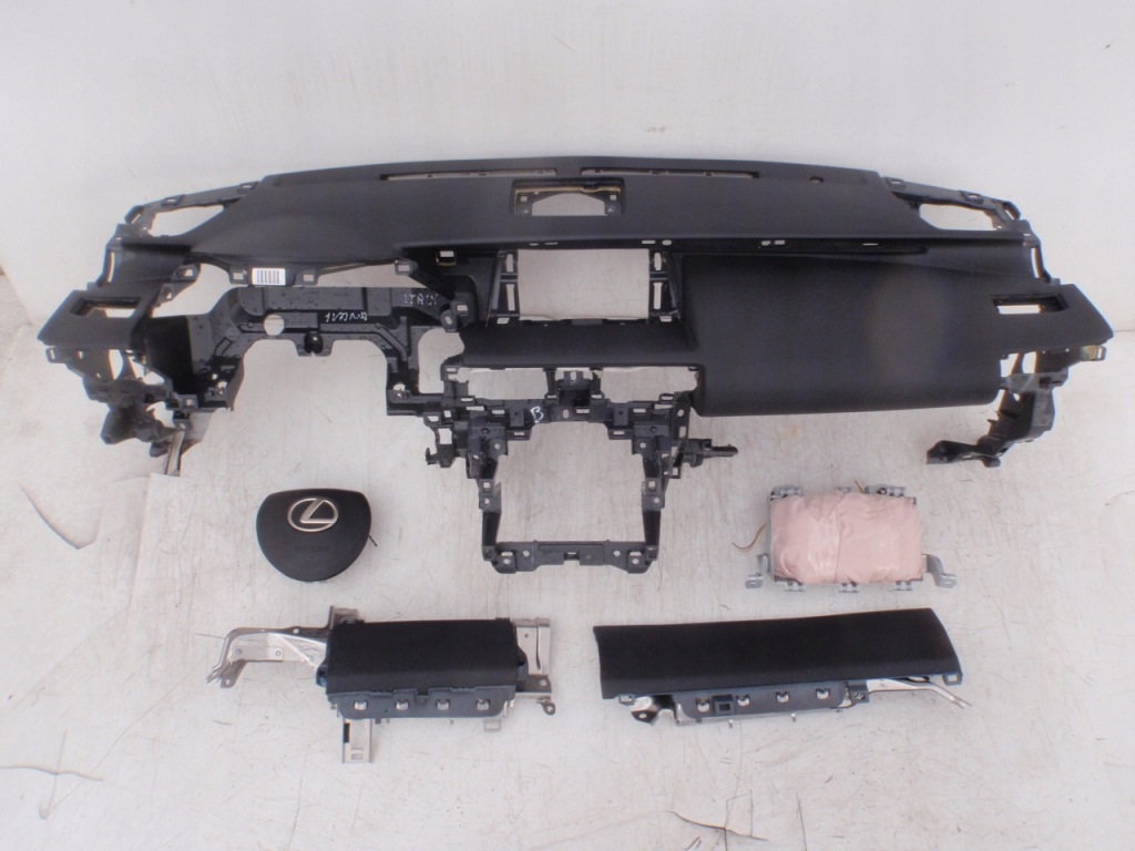 фото №4, Lexus rc приборная панель приборная панель консоль подушки безопасности ремни