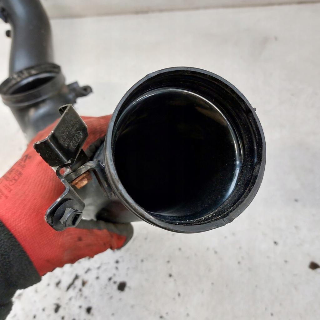 фото №11, Audi q7 4l 4,2fsi шланг труба всасывающая воздуха 7l8129627a