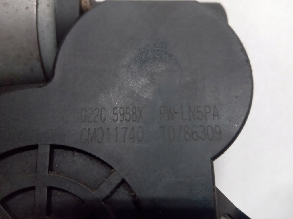 фото №5, Підйомник моторчик скло правий задня mazda rx8 rx-8