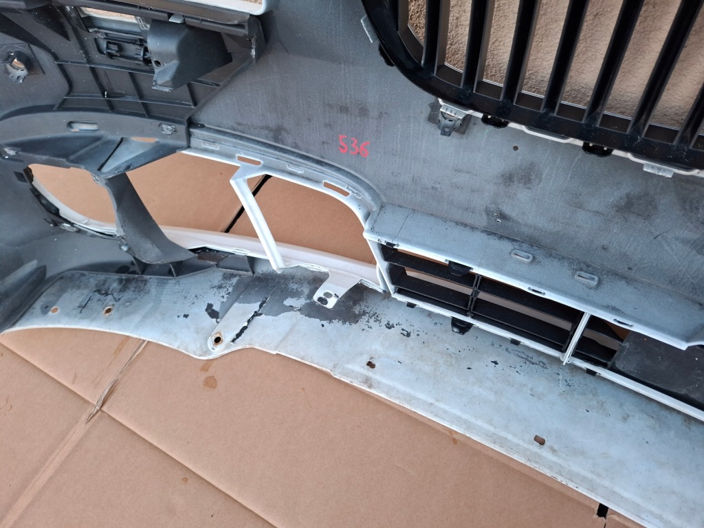 Бампер перед bmw 5 v f10 f11 рестайлінг  lci оригінал в Україні