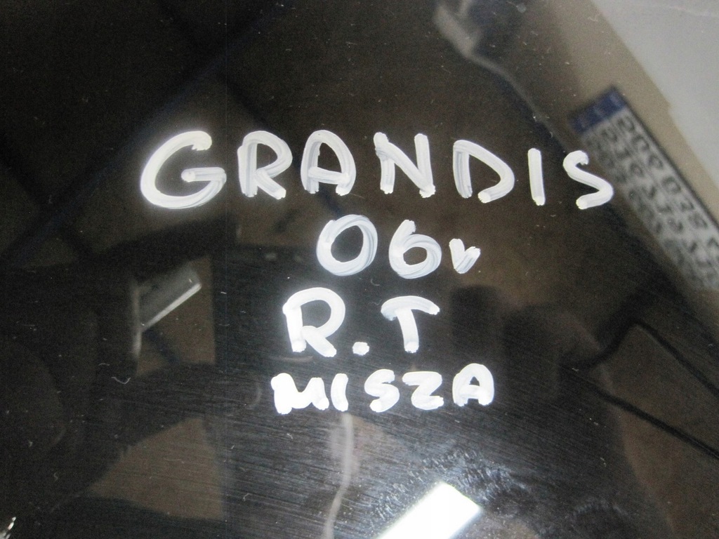 фото №8, Стекло боковая mitsubishi grandis 06r правая задняя
