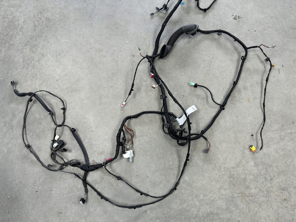 Електропроводка автомобіля, джгут автомобіля mercedes eqa w243, h243 eqa300 4matic Недорого