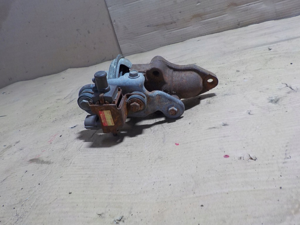 фото №7, Corolla d4d 2.0 клапан egr 2562027070