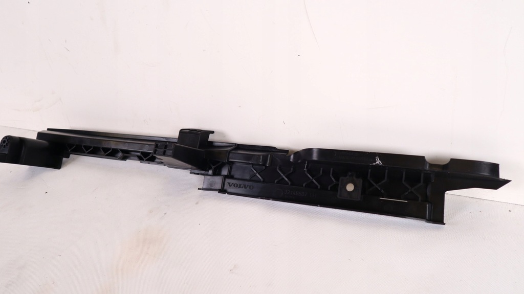фото №6, Volvo xc60 ii напрямна напрямна багажника ліва 32149607