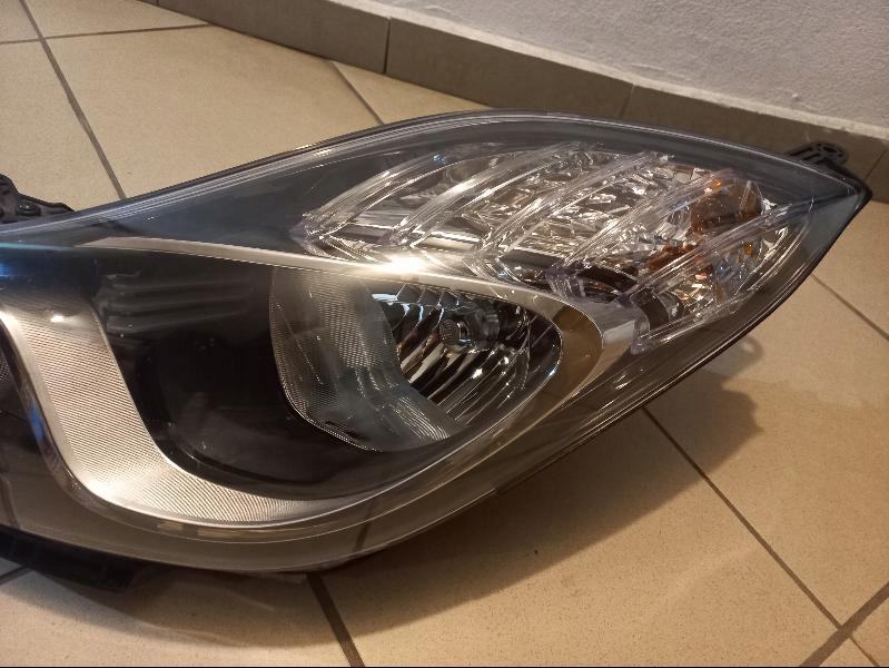 фото №5, Hyundai ix20 ix-20 10- лампа ліва передня перед