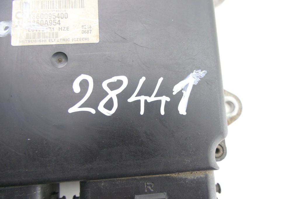 фото №9, Бортовой компьютер двигателя mitsubishi colt z30 1860095400