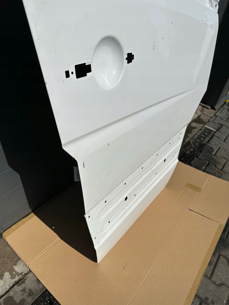 Купити Двері праве передні mercedes sprinter 906, w906