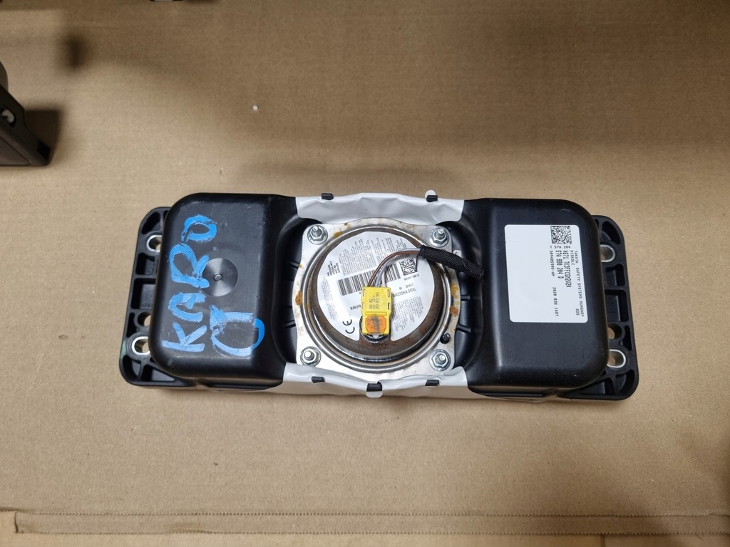 фото №10, Skoda karoq приборная панель консоль оригинал подушка безопасности водитель колено пассажир ремни