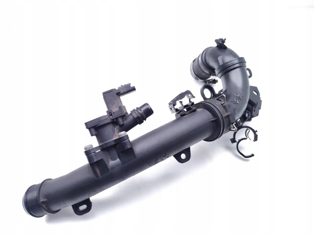 Купить Peugeot 308 пабтрубок  / труба интеркулер 1.2 thp 110 бензин 81kw 110 hp 2015