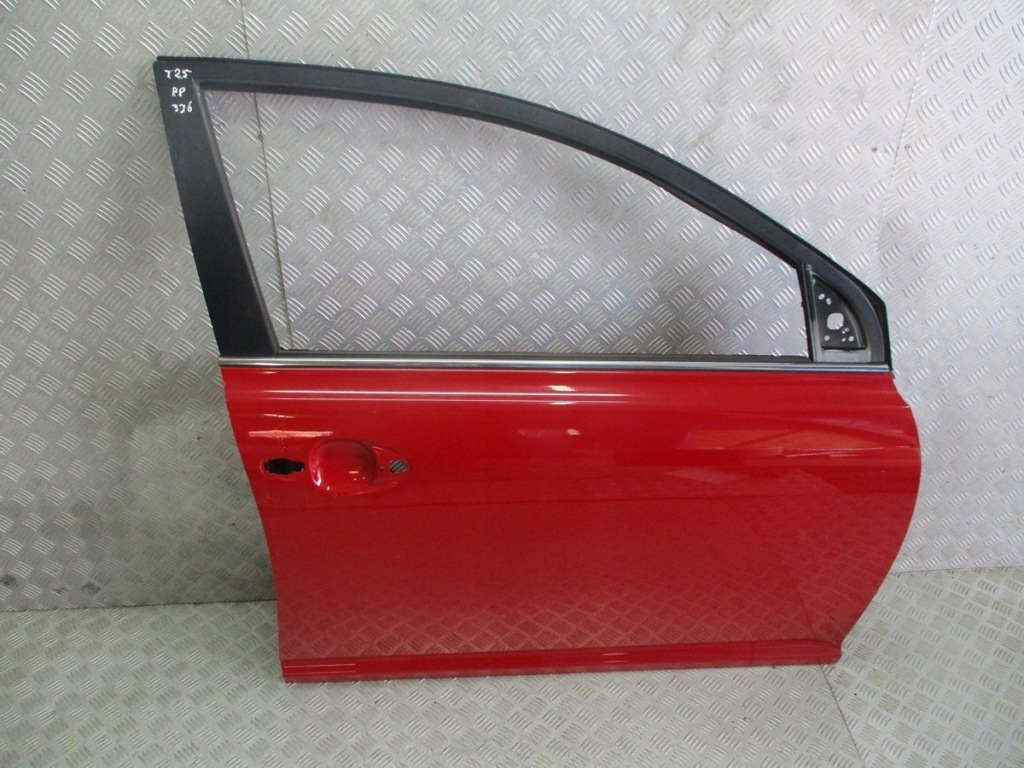 фото №1, Дверь правый перед toyota avensis t25 326