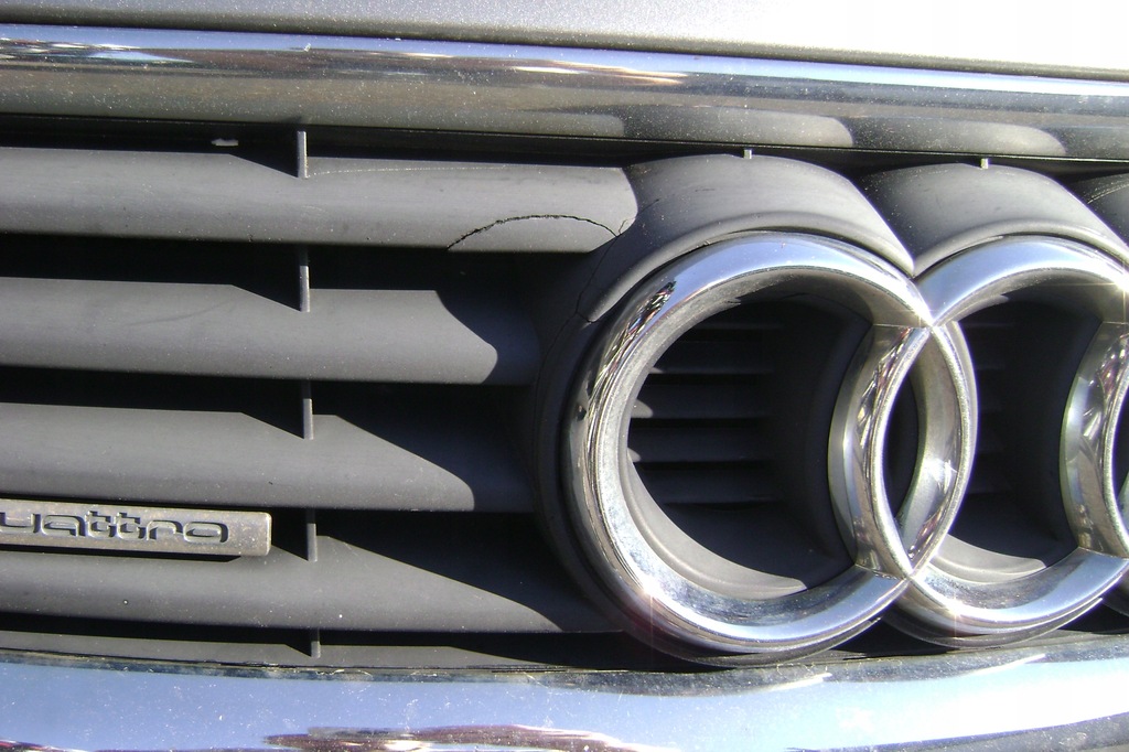 фото №2, Audi a6 c5 - капот