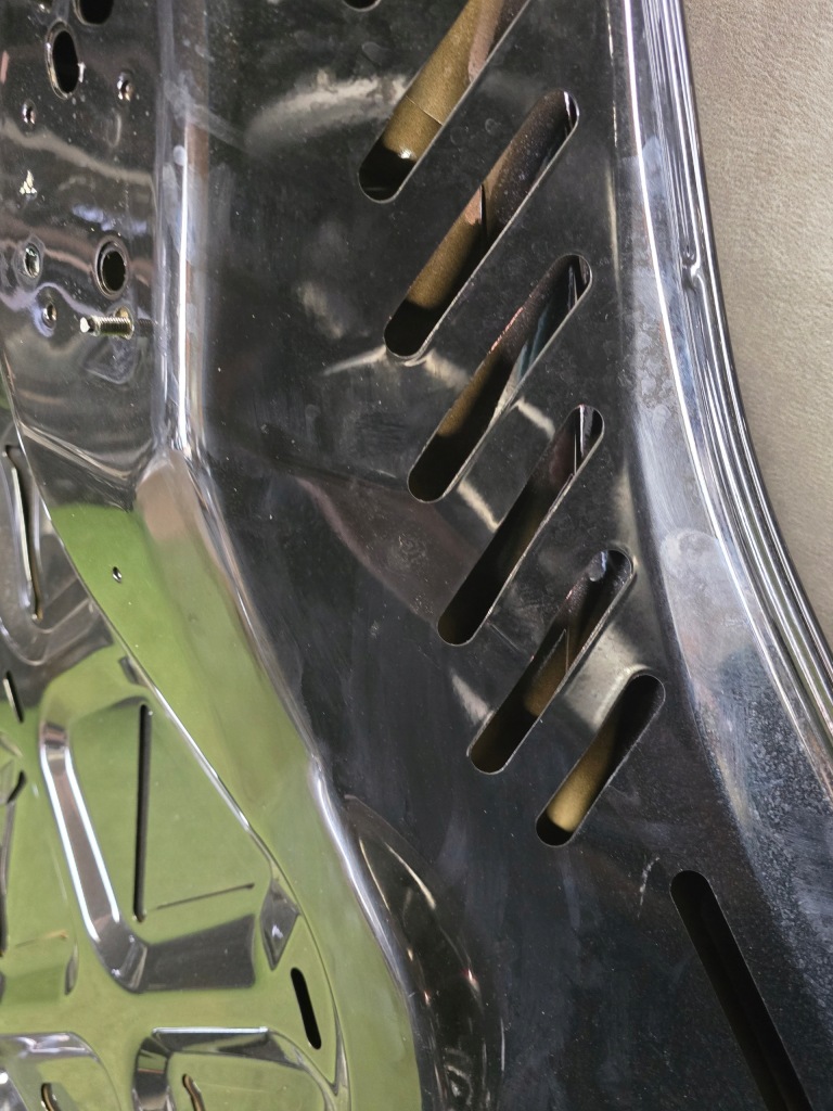 Капот кришка двигуна porsche cayenne 9y0 Ціна