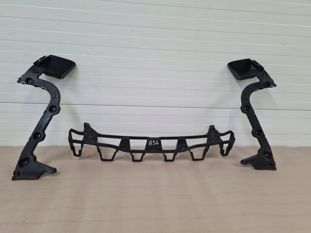 фото №1, Напрямна напрямні бампера задня комплект ford focus mk3