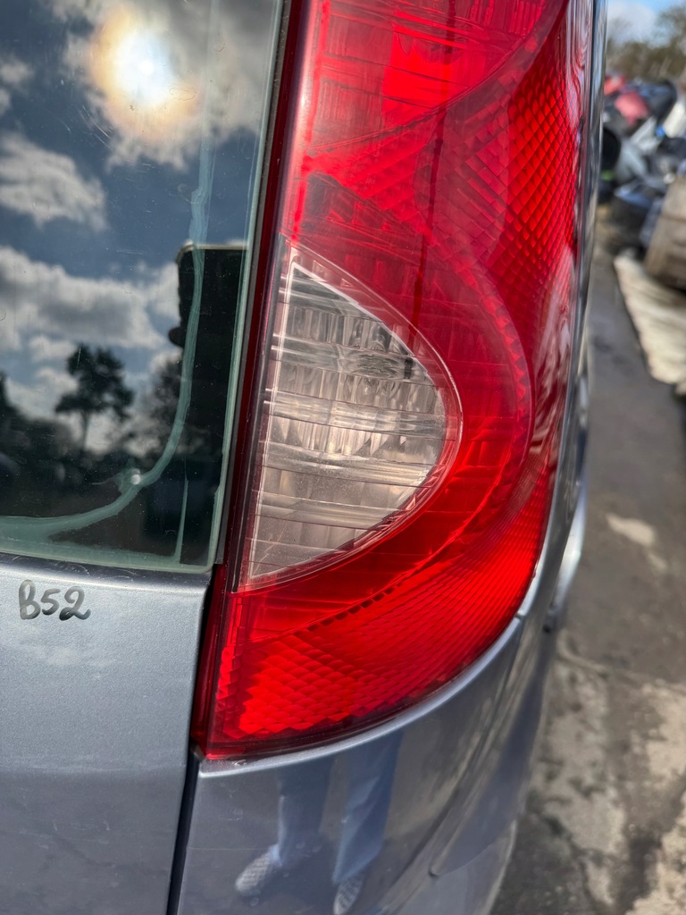 фото №8, Nissan note i e11 лампа правый задняя правая задняя