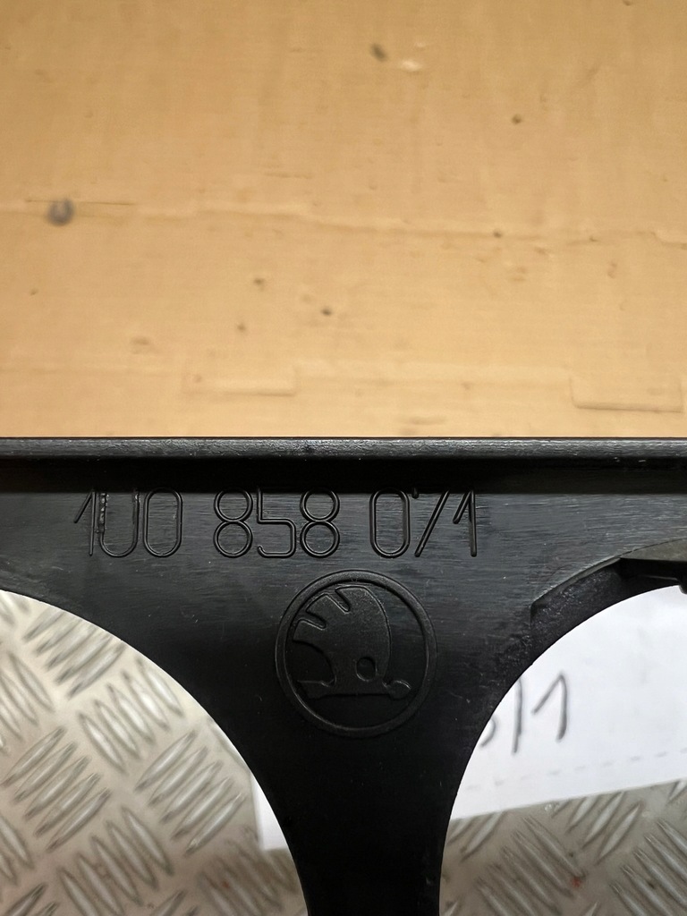 фото №3, Рамка радіо skoda octavia i 1u0858071