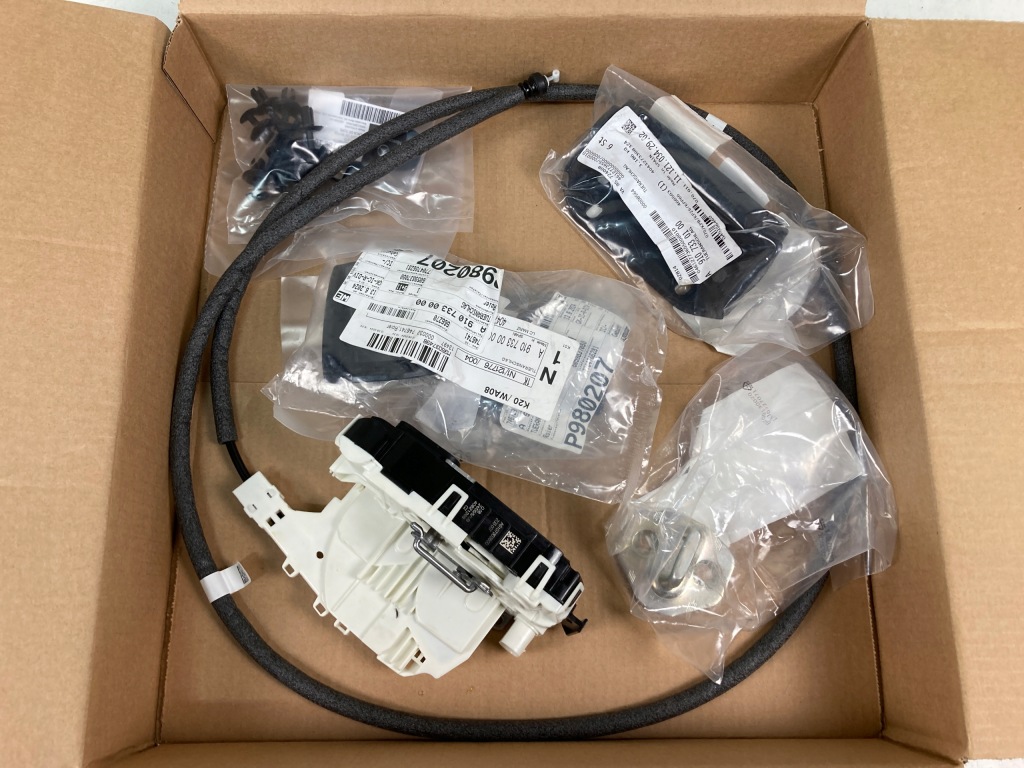 фото №1, Замок дверь mercedes sprinter a910 a907 910 907 новый оригинальный a9107303800