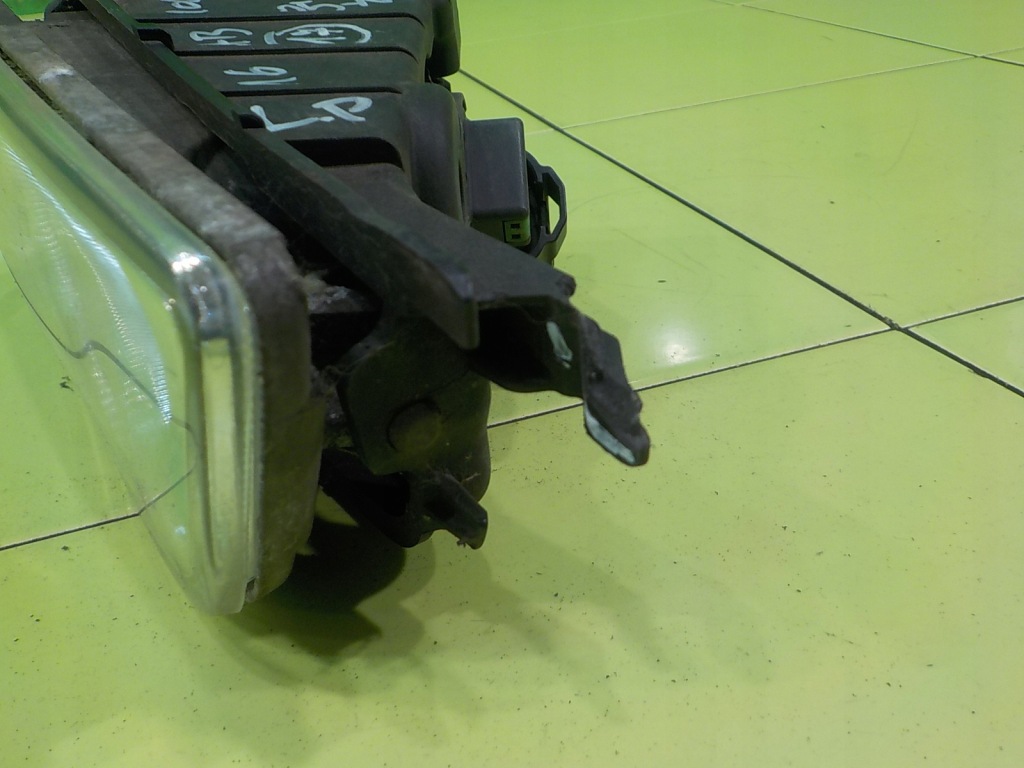 фото №5, Honda civic viii 1.4 i-dsi 10r sedan 4d протитуманна фара лівий