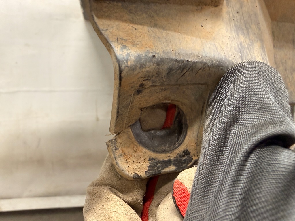 фото №6, Dacia duster ii бампер перед передній kompletny bez pdc dv369