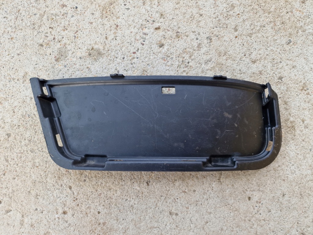 фото №1, Решітка бампера бічна заглушка x1 e84 права mp