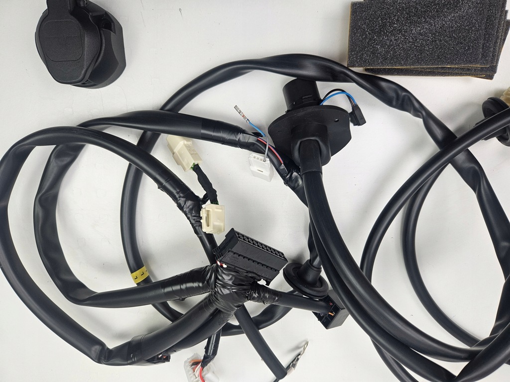 фото №14, Toyota rav4 13 - 19 жгут instalaca фаркоп буксировочный 13 pin pw5d0-0r000