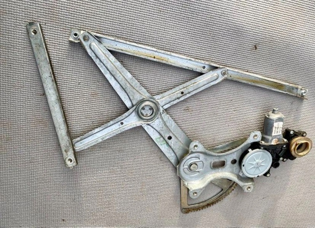 фото №8, Toyota corolla verso ar10 2007 підйомник скло лівий задня