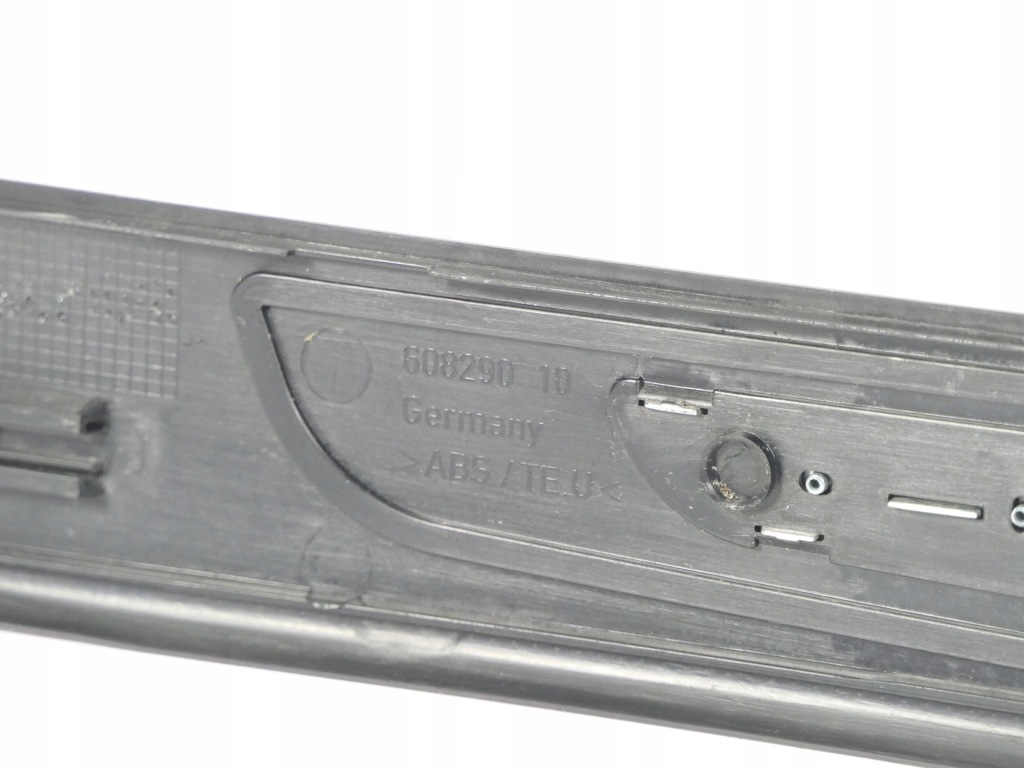 Молдинг накладка эмблема logo порог задняя правый  задняя правая bmw 7 e65 01-08r. Киев