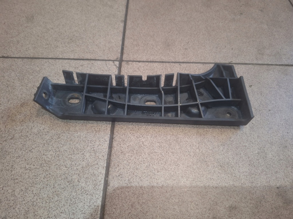 фото №1, Направляющая бампера правый перед audi a6 c5 оригинал