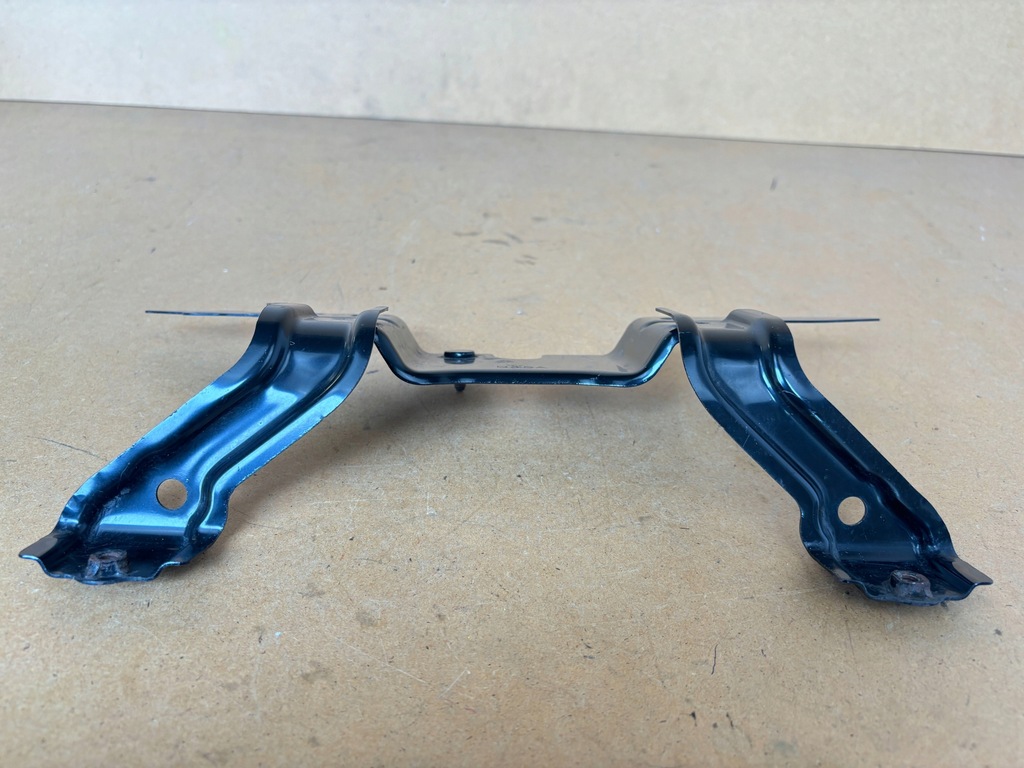 фото №2, Mazda 6 gj кронштейн замка капот кронштейн