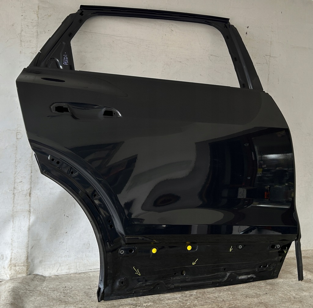 фото №1, Дверь правое задняя задние audi e-tron 4ke